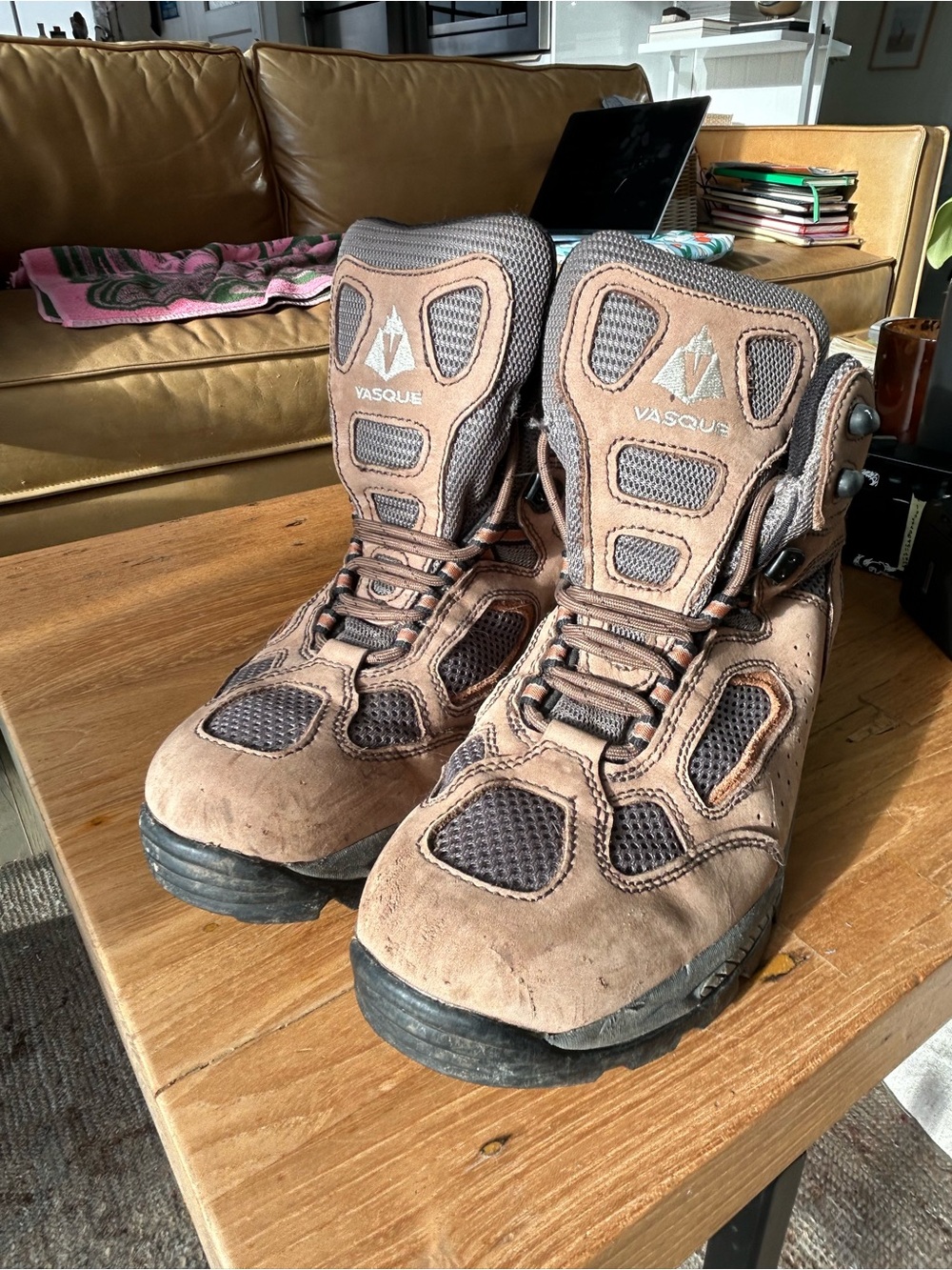 Vasque Boots "Balance" Men's 10.5 Hiking Outdoors Backpacking Camping